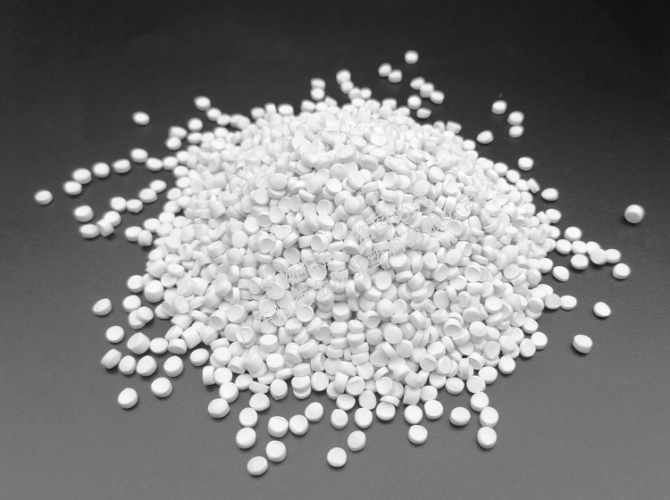 擠出硬質(zhì)PVC顆粒 擠出硬質(zhì)PVC顆粒